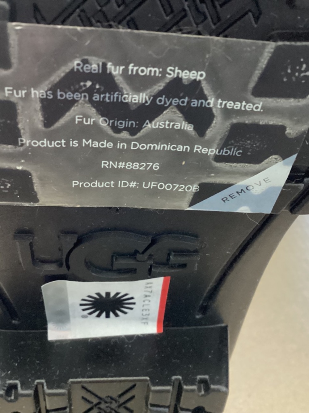 UGG® Shaye Rain Boot (Women) 7M - Picture 10 of 11